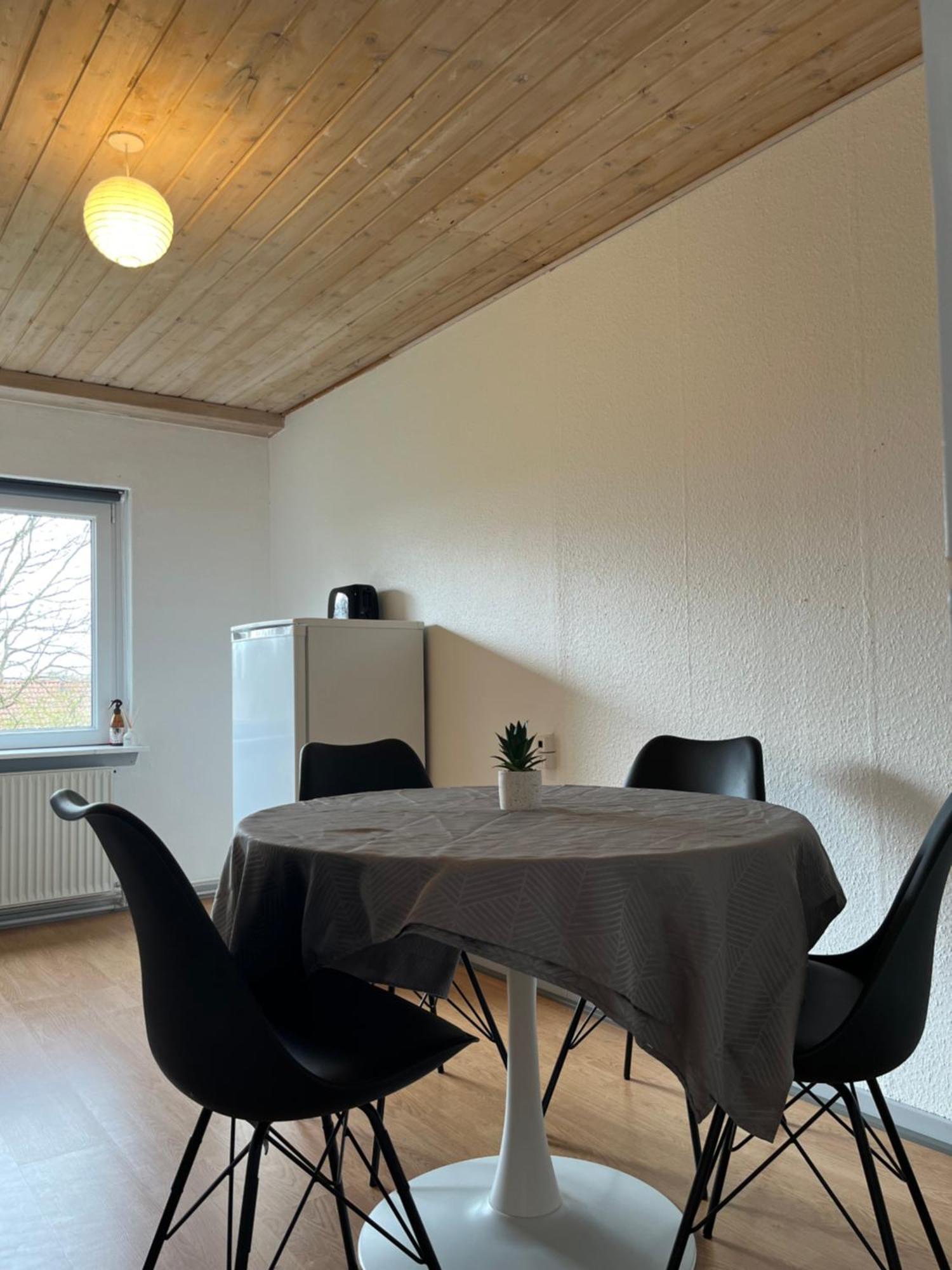 Cozy Apartment In Билунд Екстериор снимка